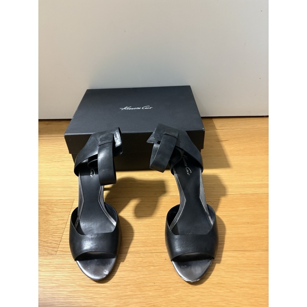 Kenneth Cole Black Leather Ankle-Wrap Sandals